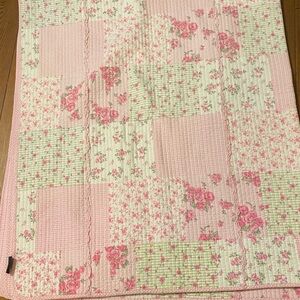 Cynthia Rowley Pastel Patchwork Quilt Twin Size